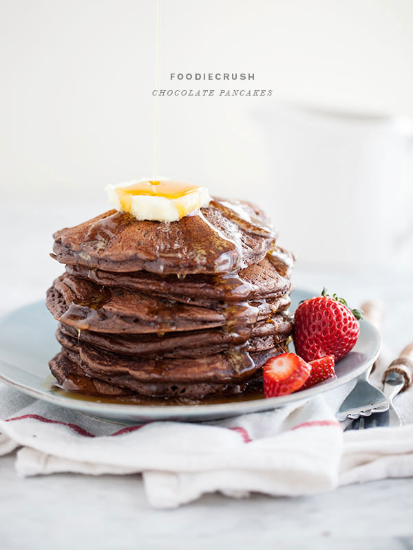 Crêpes au chocolat || FoodieCrush