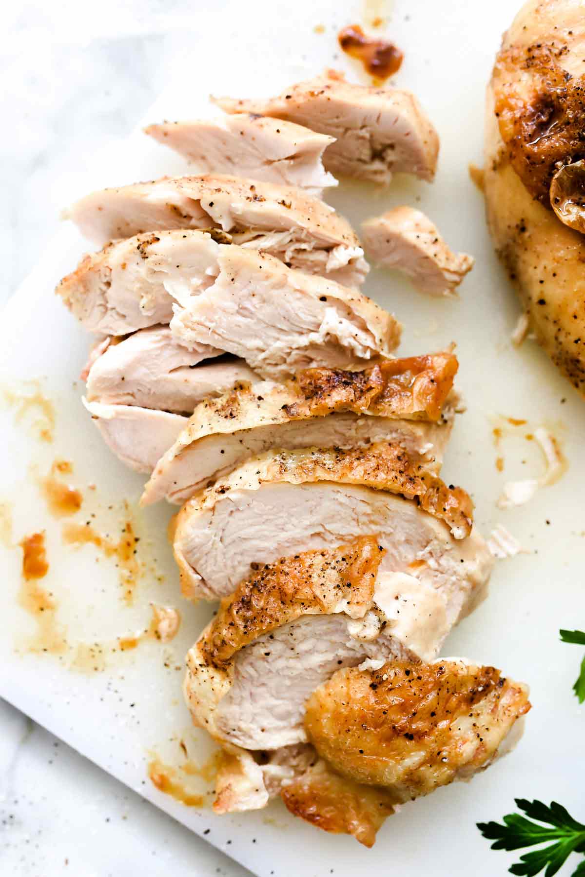 La meilleure poitrine de poulet au four | foodiecrush.com #poulet #poitrine #santé #recettes #facile