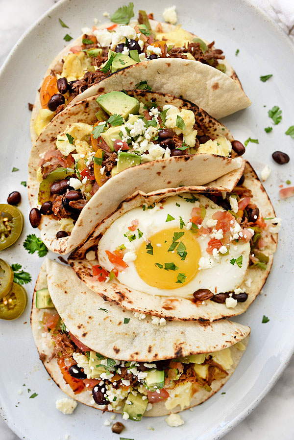 Recette de Tacos pour le petit déjeuner, le brunch ou le dîner | foodiecrush.com