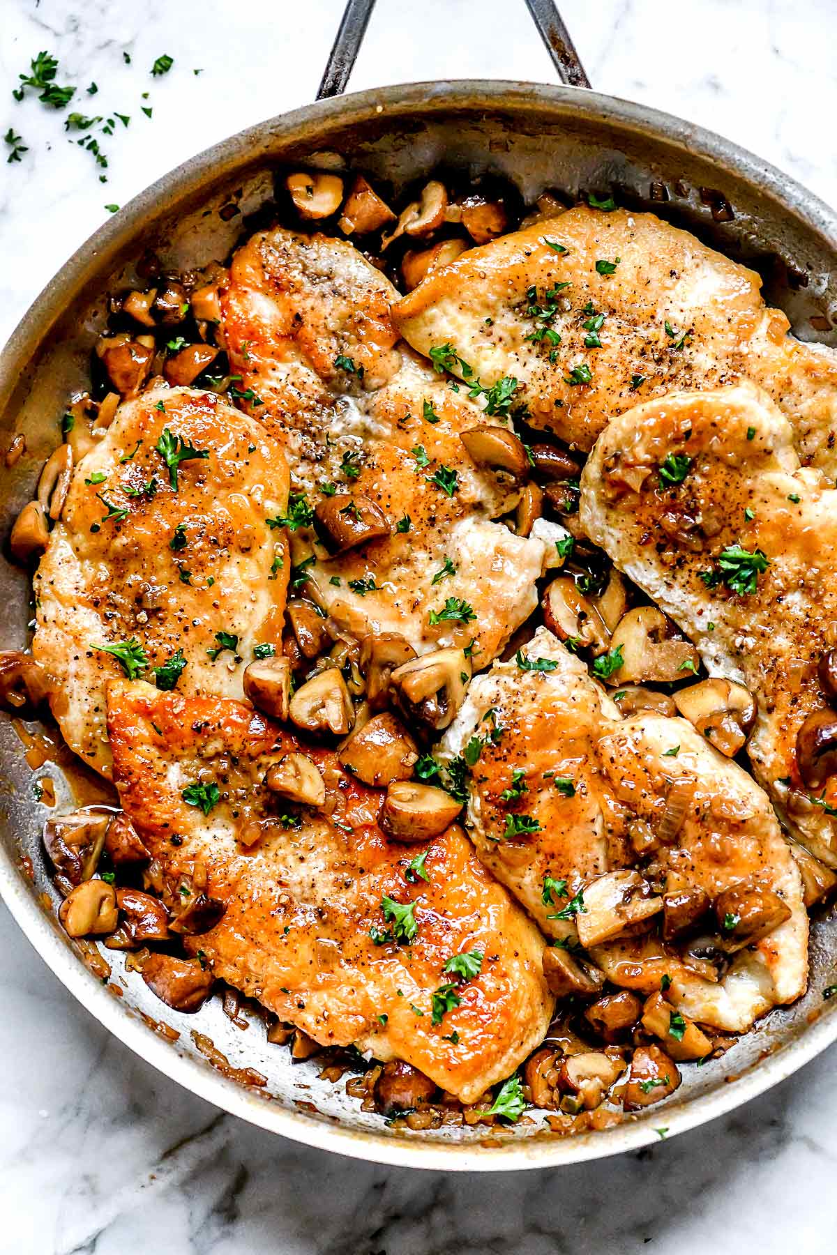 Poulet Marsala facile | foodiecrush.com #marsala #poulet #dîner #recipe #facile #santé