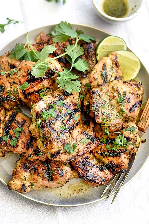 Poulet grillé au citron vert et à la coriandre | foodiecrush.com