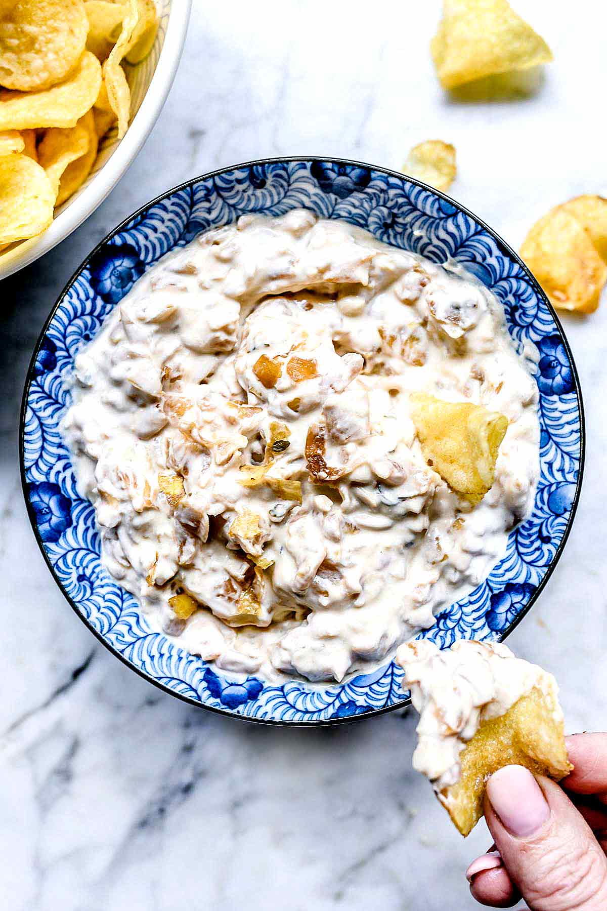 French Onion Dip | foodiecrush.com #facile #homemade #recipes #french #onion #dip #greekyogurt