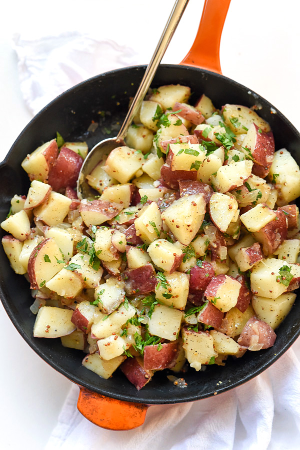 Salade de pommes de terre à l'allemande | foodiecrush.com