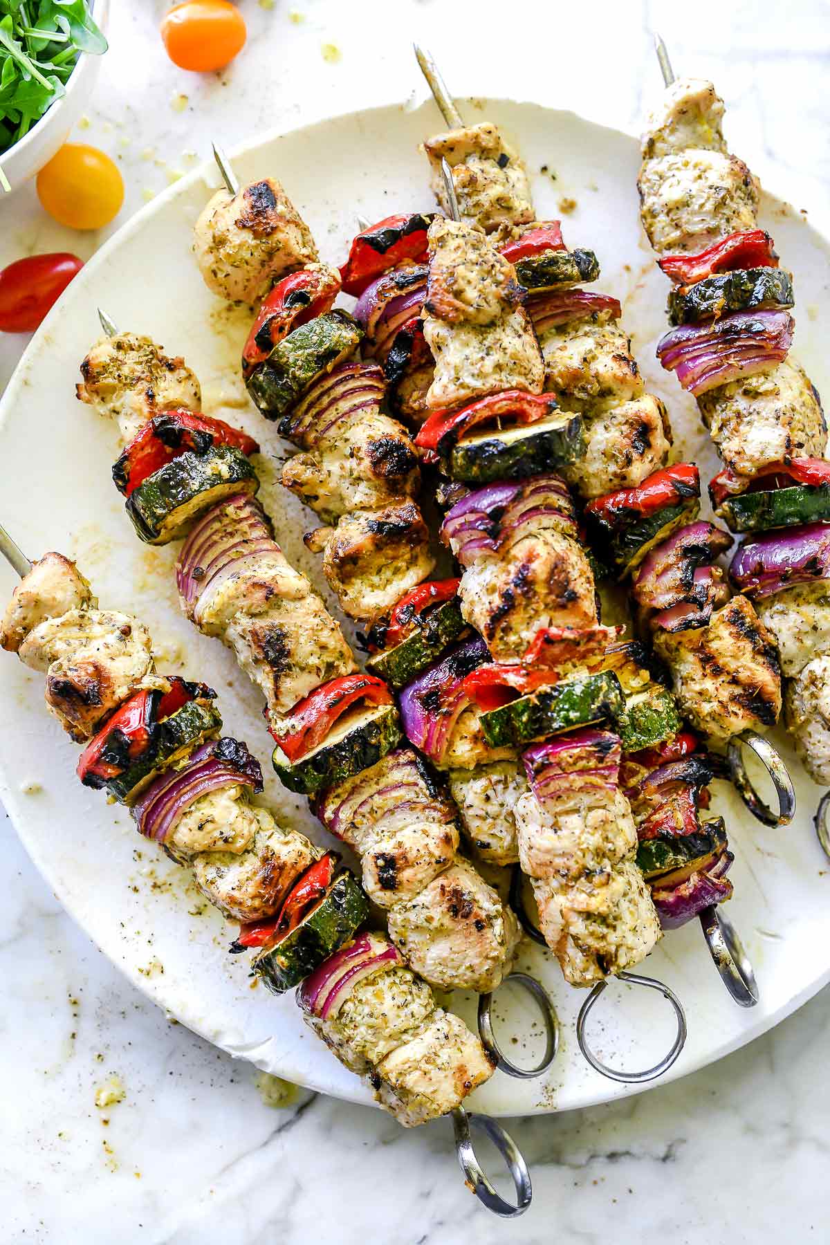 Brochettes de poulet à la grecque | foodiecrush.com #poulet #grill #poulet #kebab