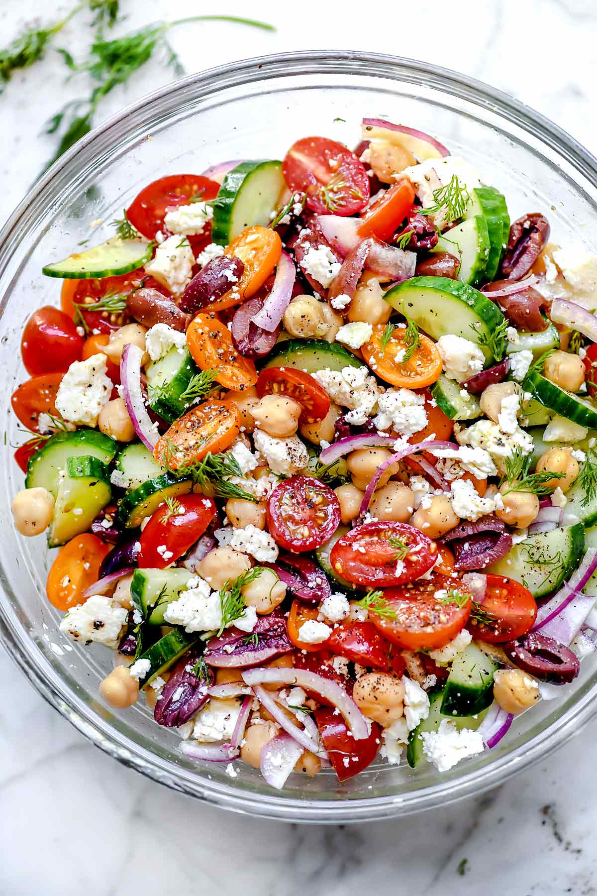 Salade de pois chiches à la grecque | foodiecrush.com