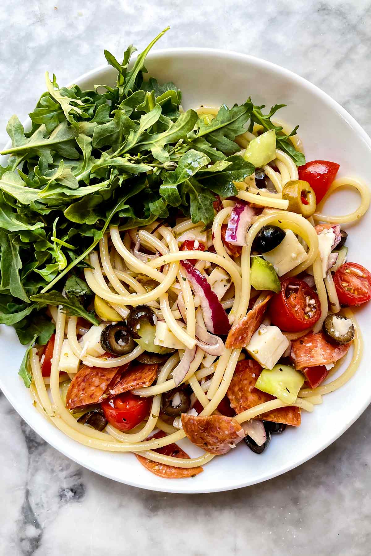 Salade de pâtes italiennes aux spaghettis | foodiecrush.com