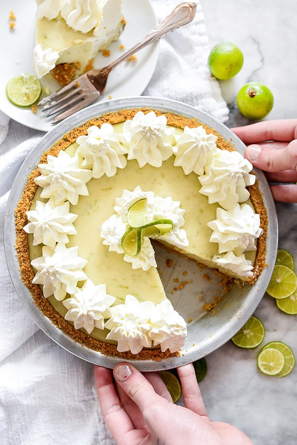 Recette de tarte au citron vert | foodiecrush.com