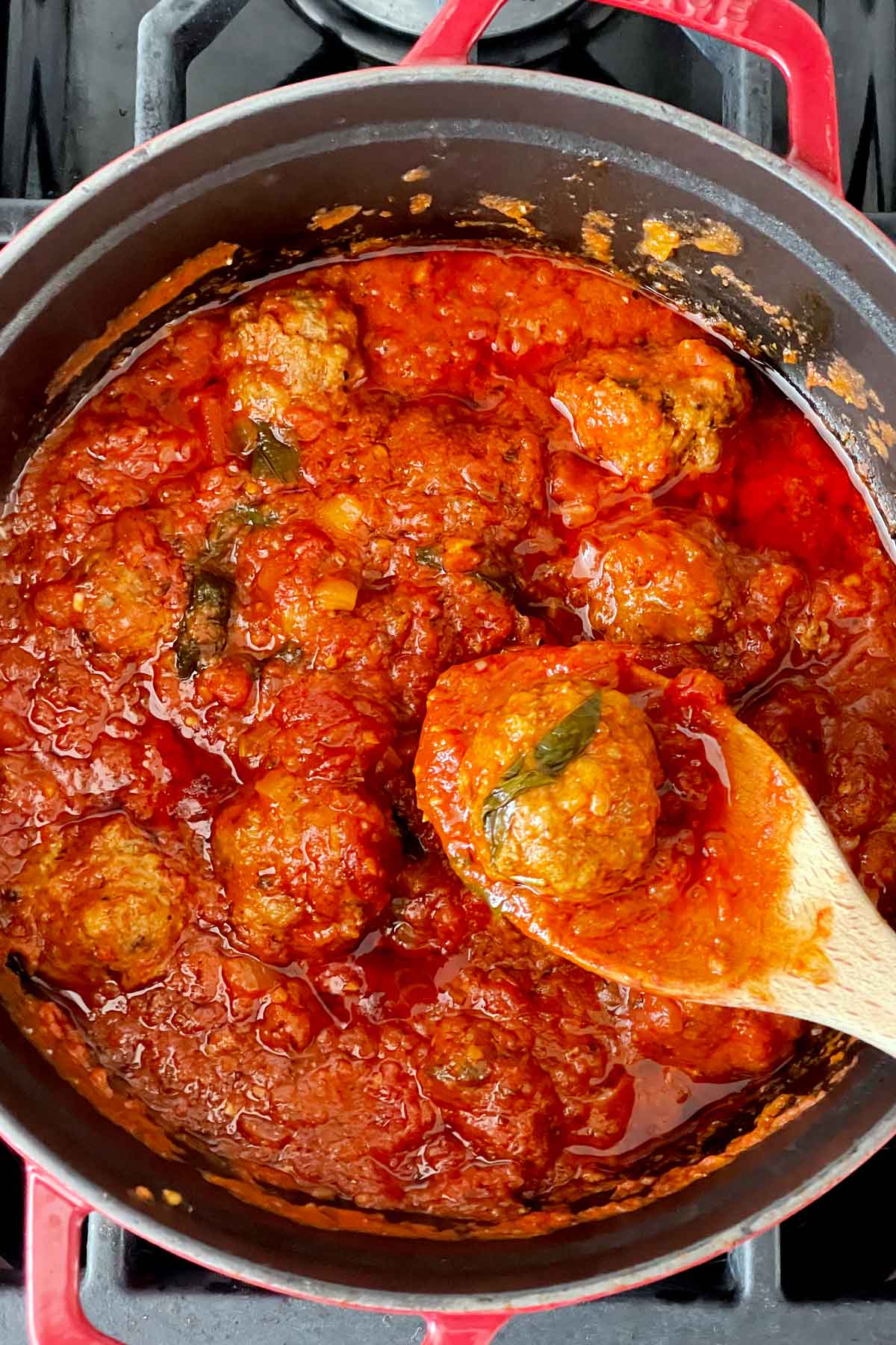 Boulettes de viande à la sauce tomate foodiecrush.com