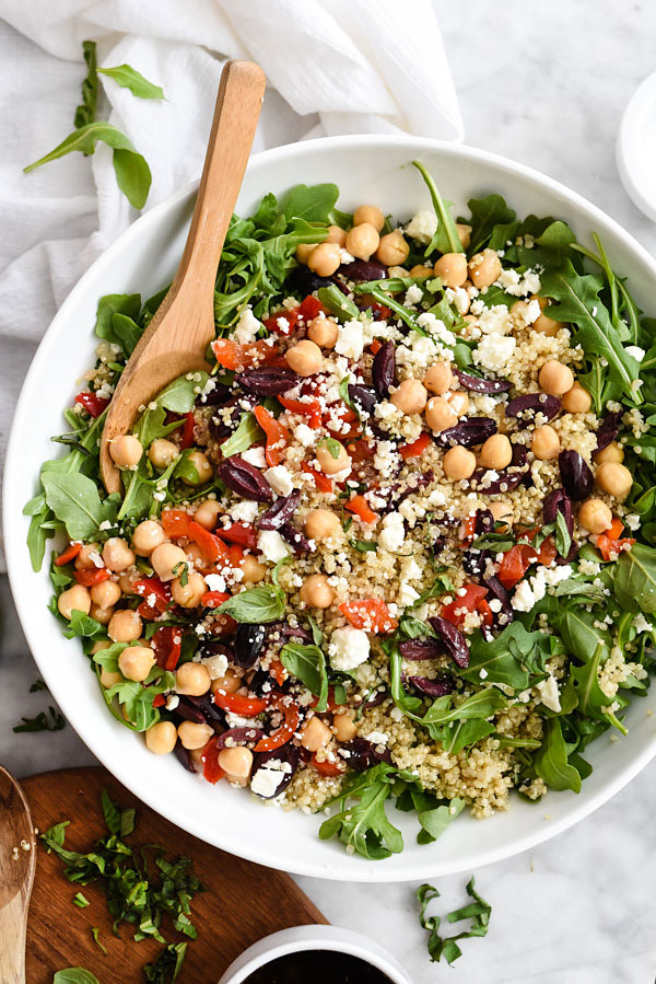 Salade méditerranéenne de quinoa foodiecrush.com
