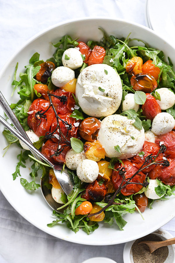Salade Caprese aux tomates rôties | foodiecrush.com
