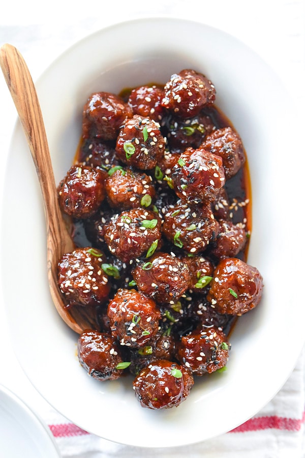 Boulettes de viande Sriracha à la mijoteuse | foodiecrush.com