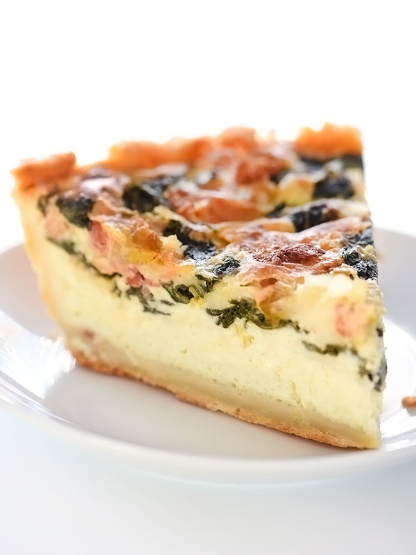 Quiche aux épinards, poireaux et bacon | foodiecrush.com