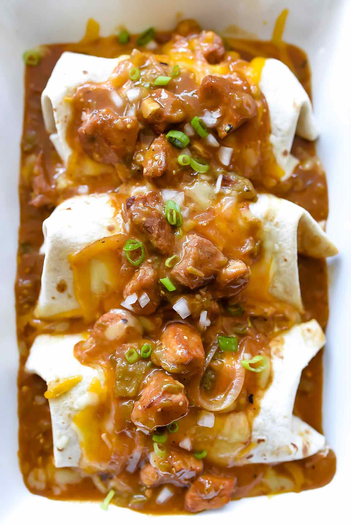 Burritos au chili vert maison, rapides et faciles | #chile #verde #porc #rapide #facile #recette #dîner #burritos foodiecrush.com
